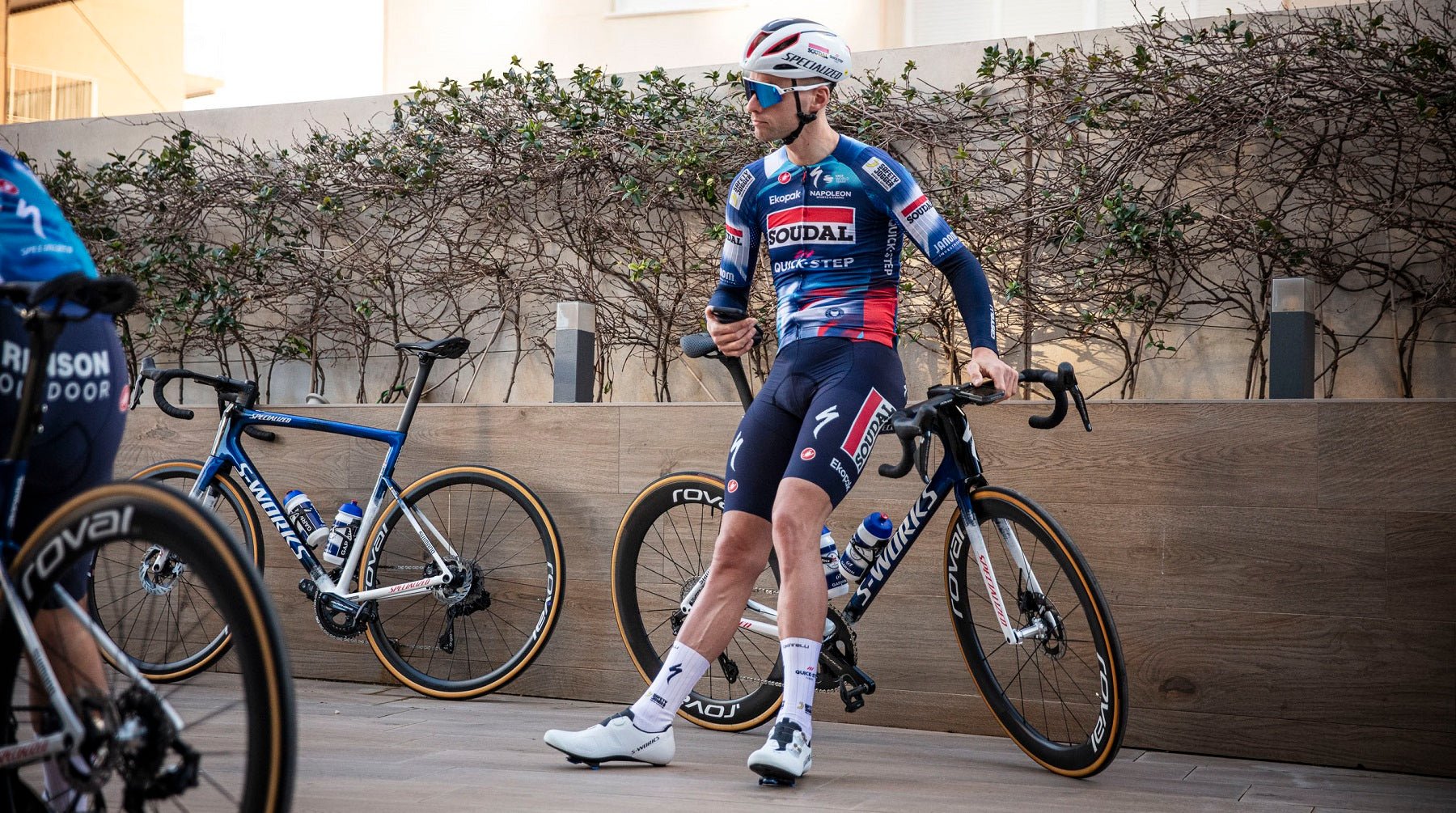 How Pro Cyclists Use Warm Weather Training to Maximise Performance - Hytro